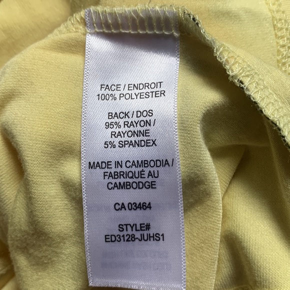 Pretty Sleeveless Yellow Blouse Ricki’s - Picture 4 of 4